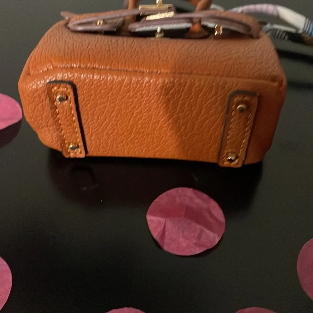 New Purse Charm, Air Pods Pro case - Picture 4 of 7
